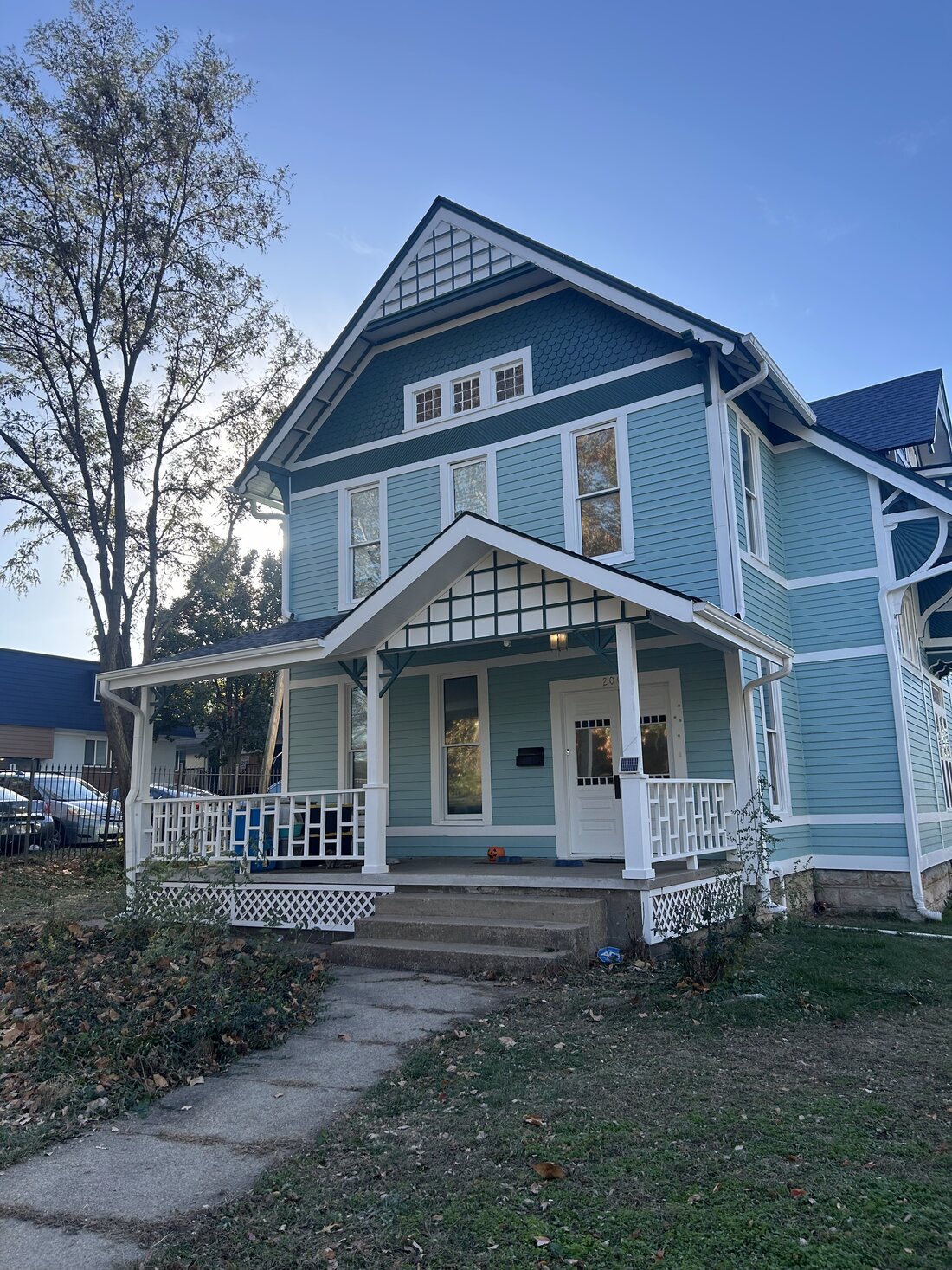 Blue Victorian exterior repaint